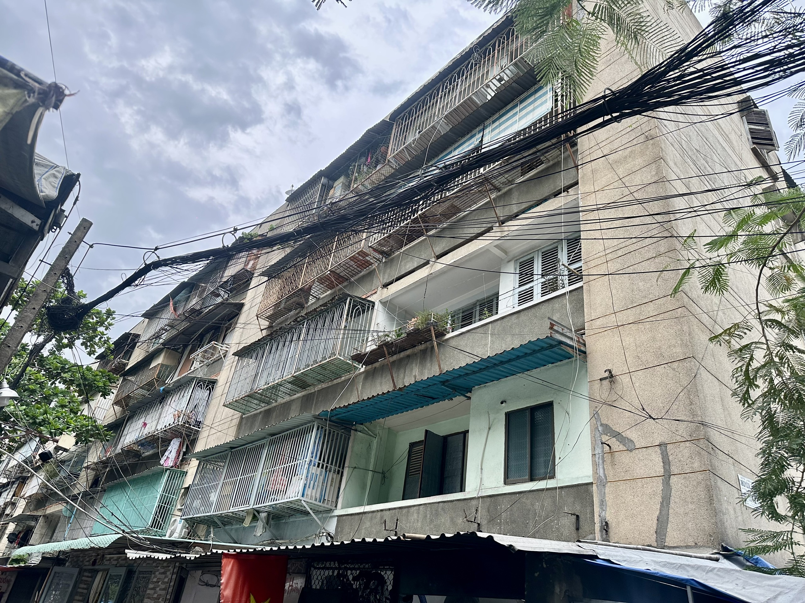 TP.HCM yêu cầu hoàn thành kiểm định 100% chung cư cũ trước ngày 31/7